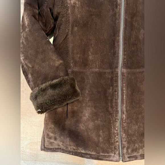 Suede leather brown fur lined jacket - Picture 12 of 14